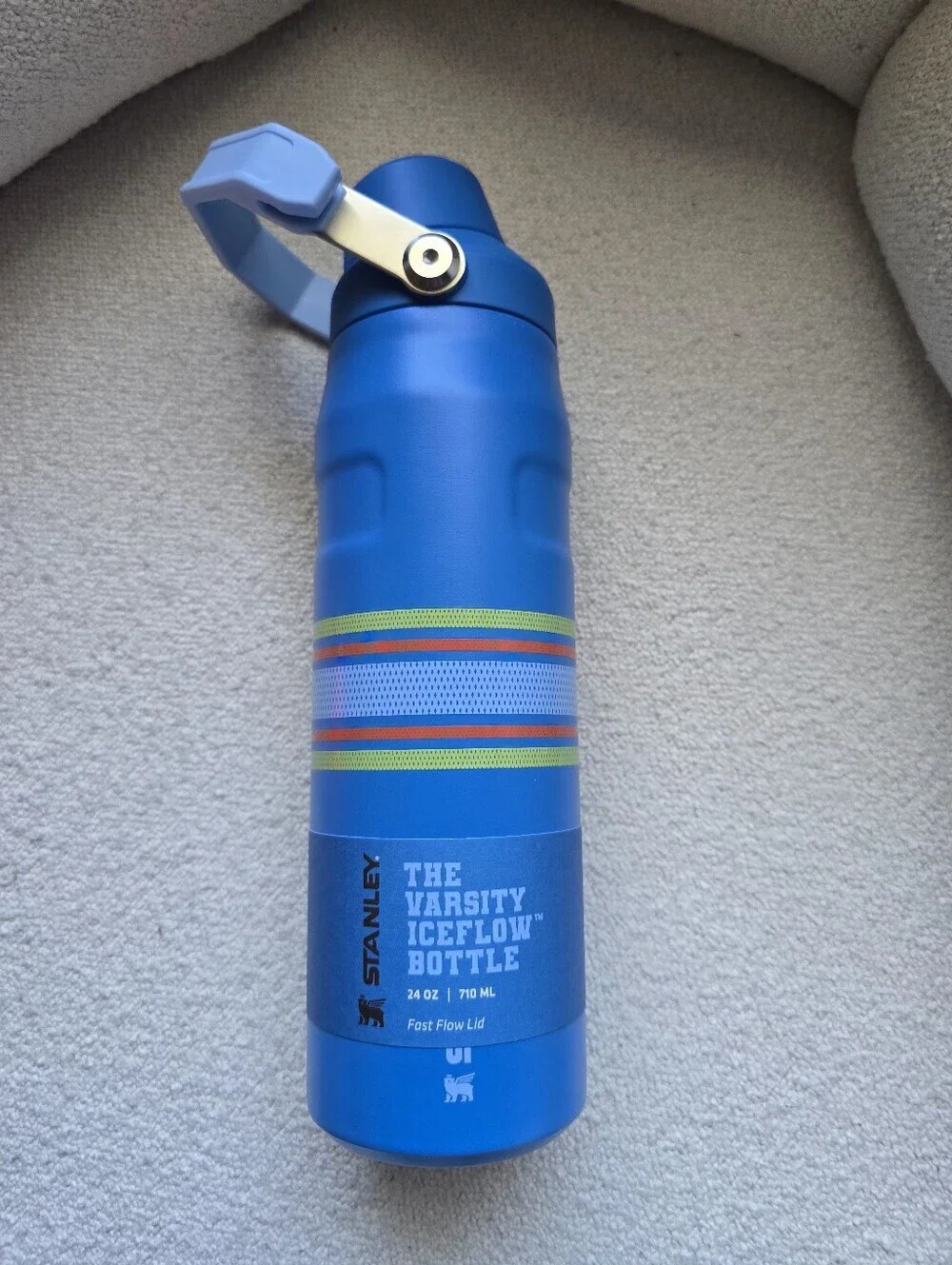 NEW! Stanley, Iceflow Aerolight Flip Straw 24oz, Azure Mesh